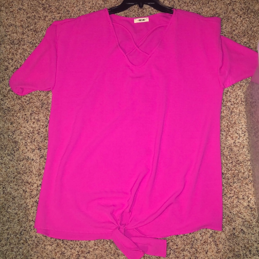 Hot pink short sleeve top